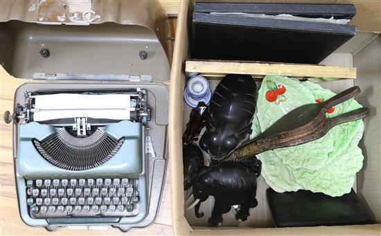 A quantity of collectibles